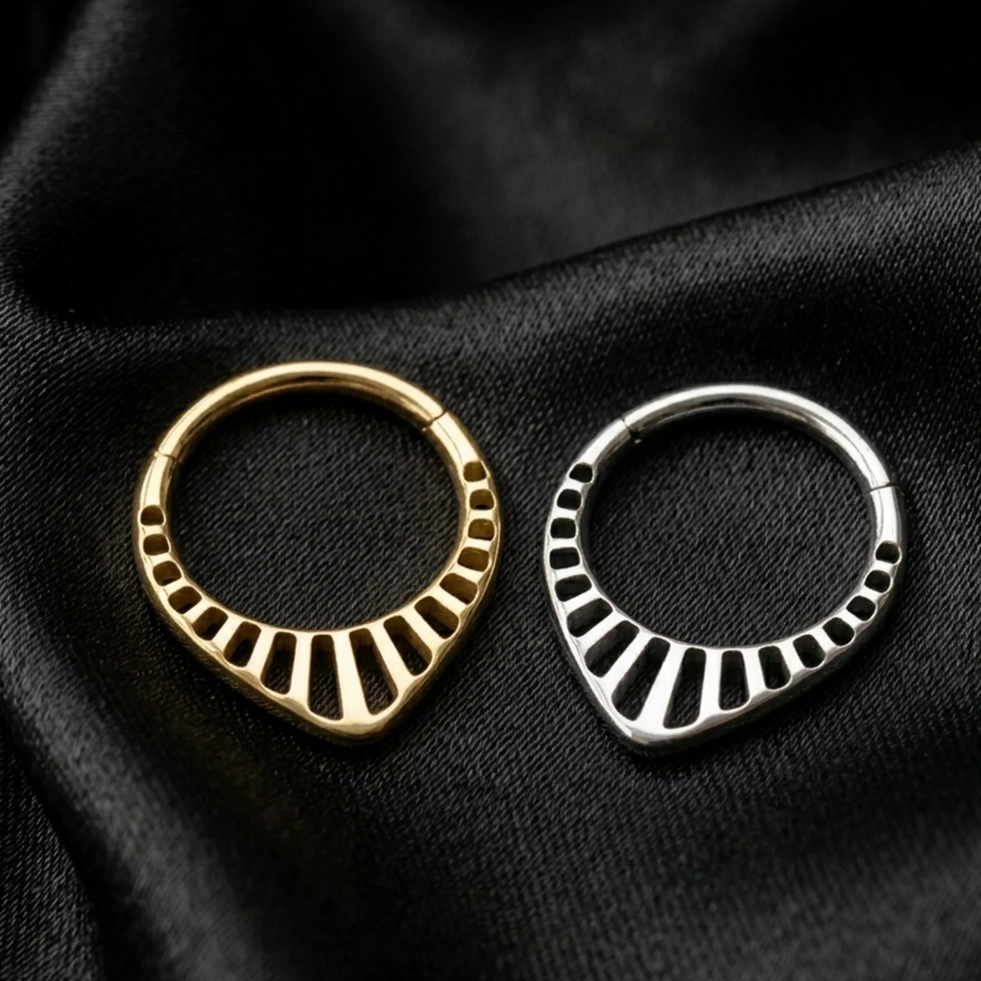 Implant Grade Titanium Grand Tiara Teardrop Clicker Hoop Ring - Image 4