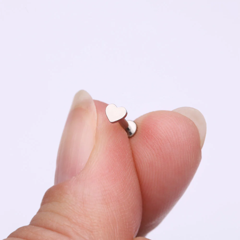 Implant Grade Titanium Heart Top Internally Threaded Flat Back Stud Labret - Image 3
