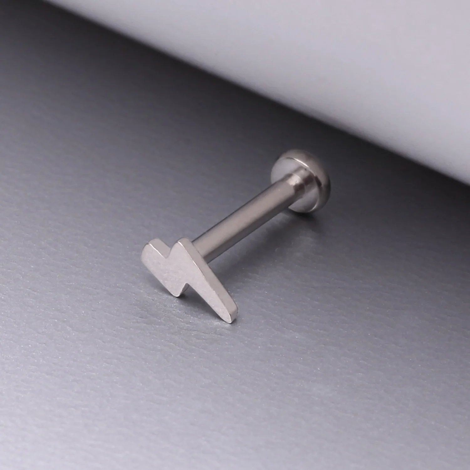 Implant Grade Titanium Lightning Bolt Top Internally Threaded Flat Back Stud Labret - Image 2