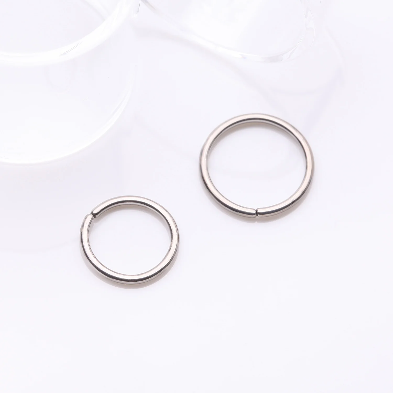 Implant Grade Titanium Seamless Bendable Hoop Ring