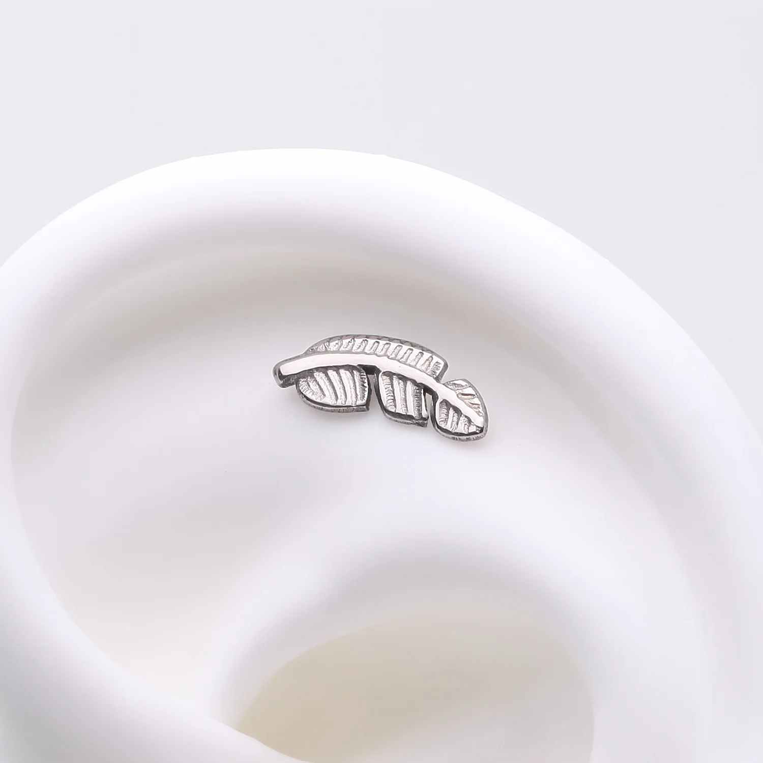 Implant Grade Titanium OneFit Threadless Vintage Leaf Top Part - Image 2
