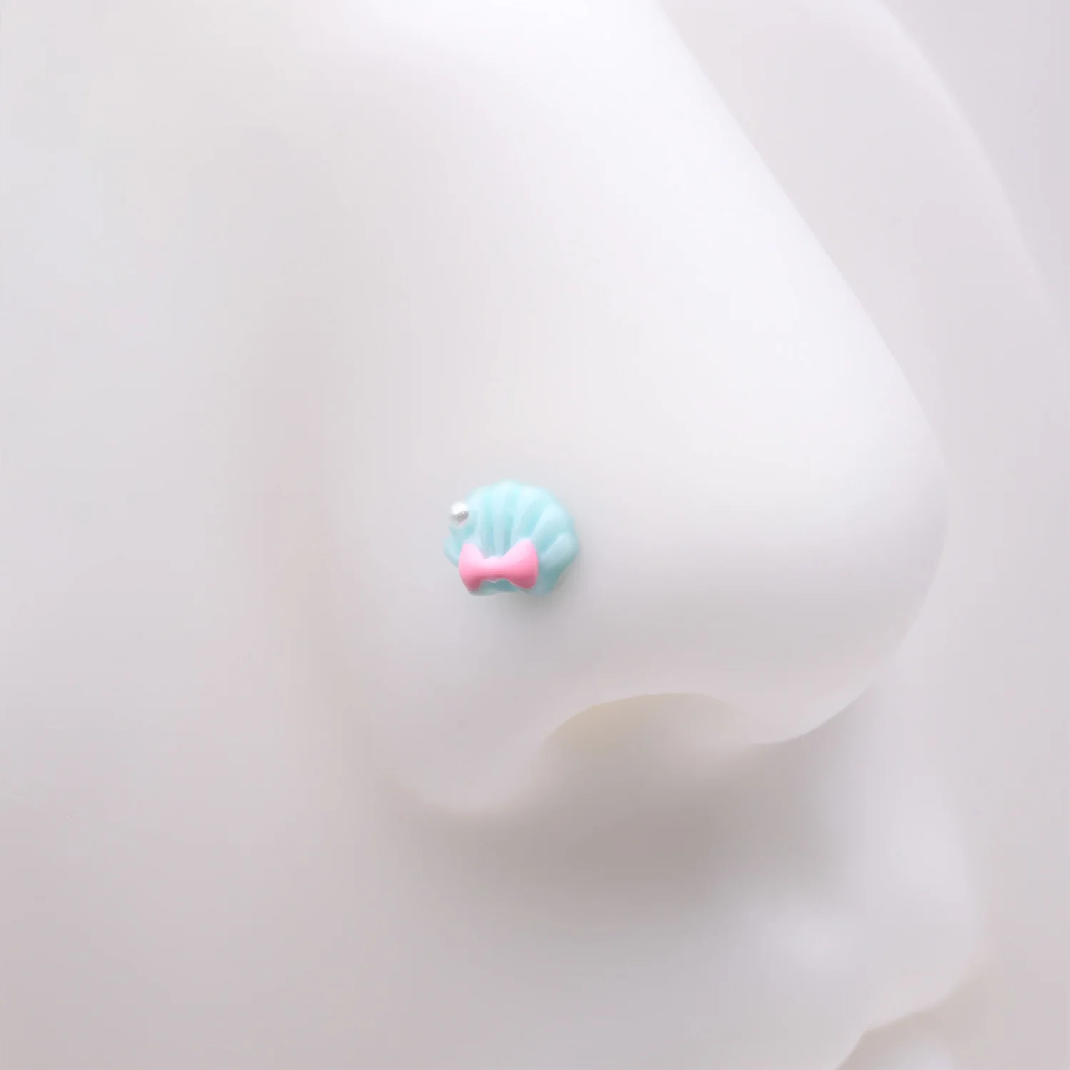 Kawaii Pop Pastel Ariel's Shell with Bow-Tie L-Shaped Nose Ring - Image 2