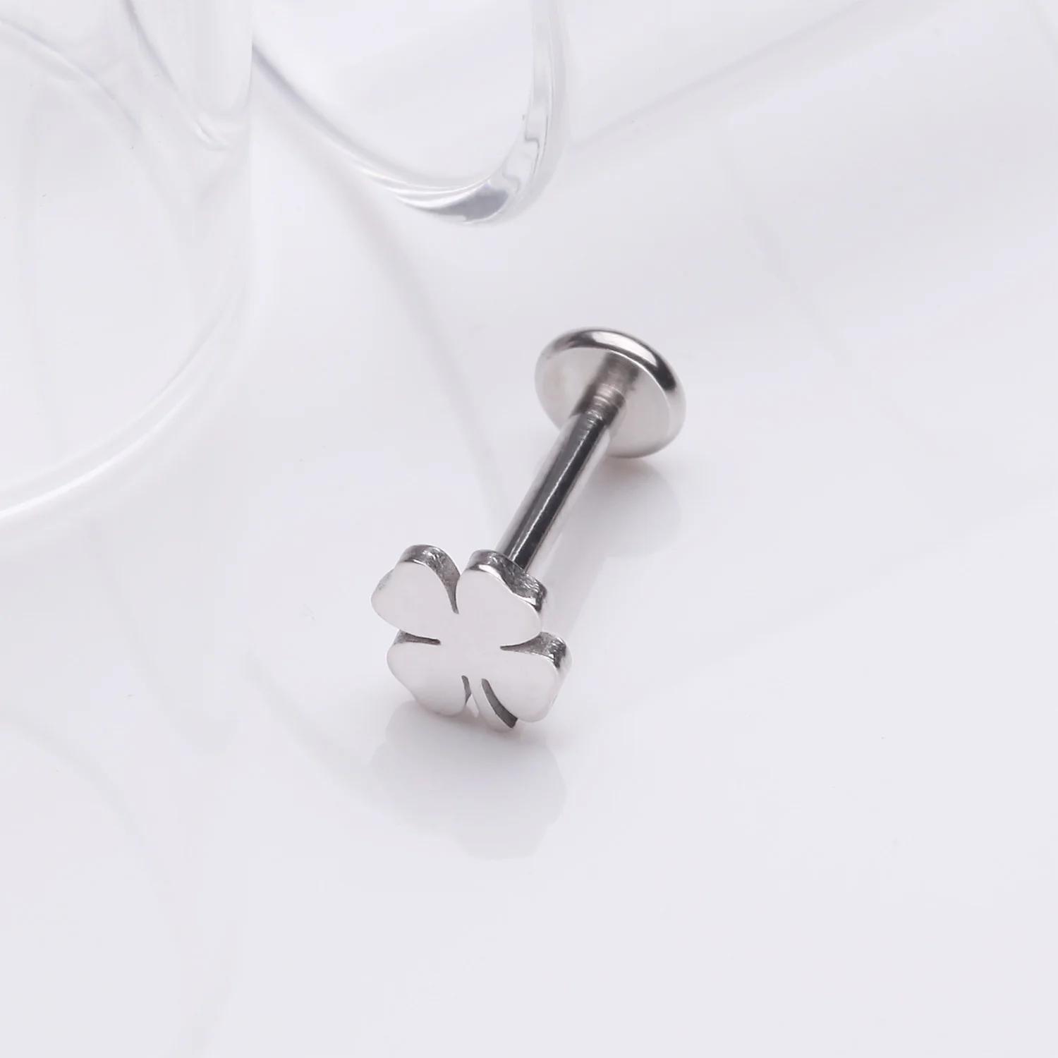 Lucky Charm Clover Top Internally Threaded Labret Flat Back Stud - Image 2