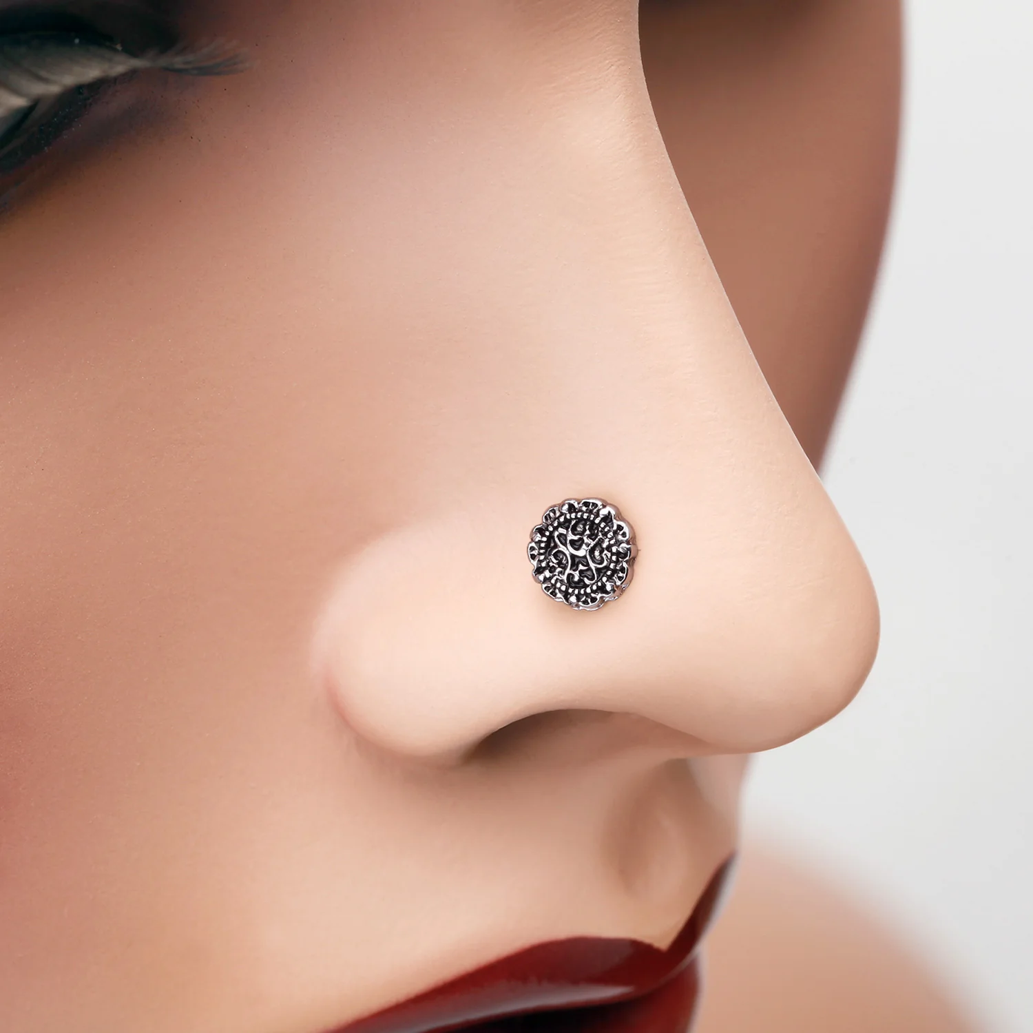 Mandela Filigree Icon Nose Stud Ring - Image 2