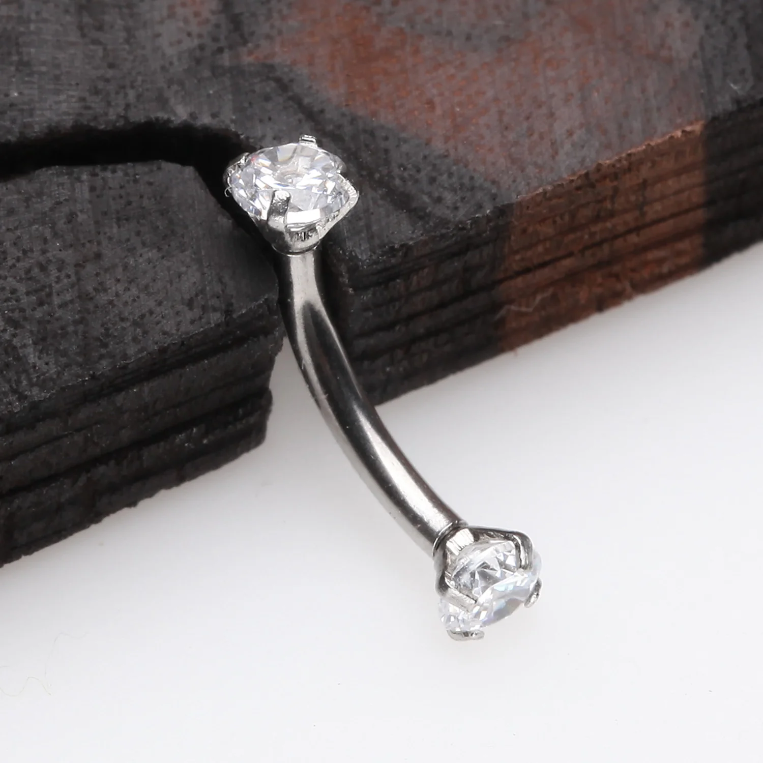 Prong Set Gem Sparkles Internally Threaded Curved Barbell - Image 2