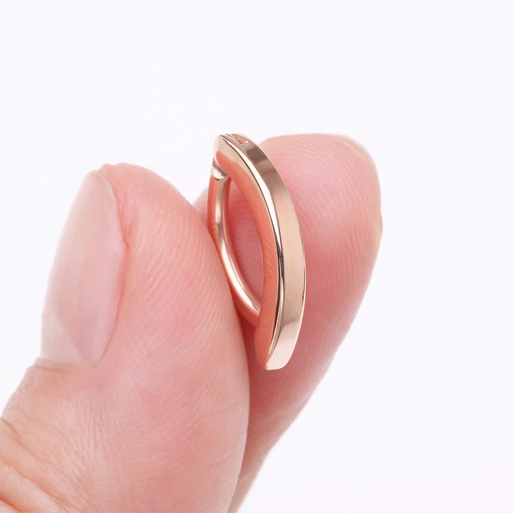 Rose Gold Classic Minimalist Steel Curved Bar Clicker - Image 3