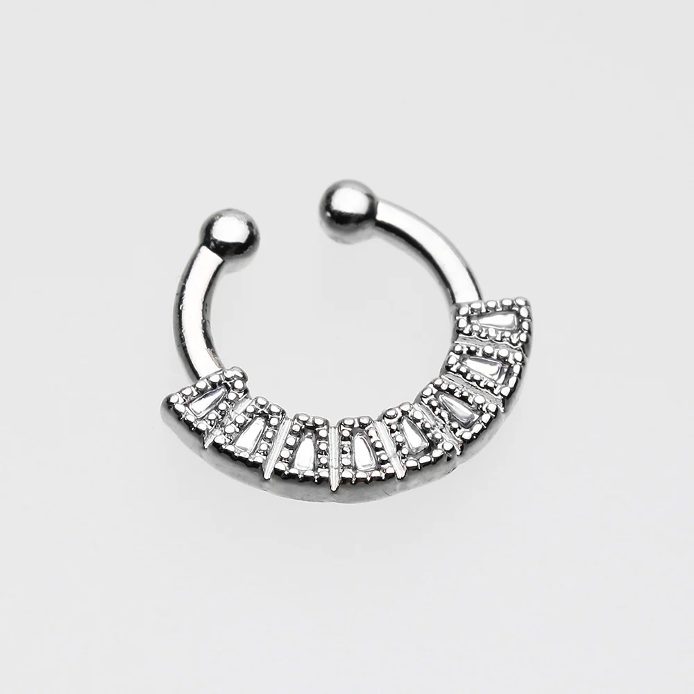 Sabre Arc Fake Septum Clip-On Ring - Image 3