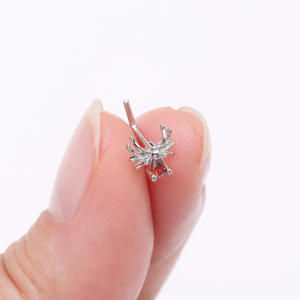 Spider Sparkle L-Shaped Nose Ring - Image 3