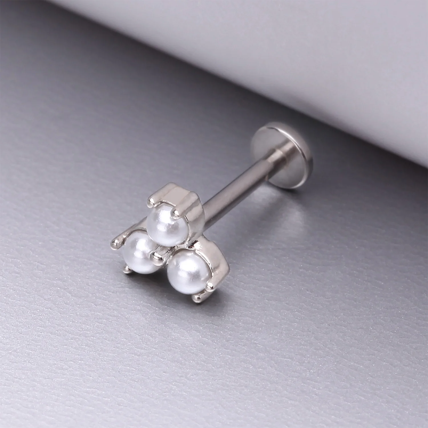 Trinity Pearlescent Luster Set Top Internally Threaded Steel Flat Back Stud Labret - Image 2