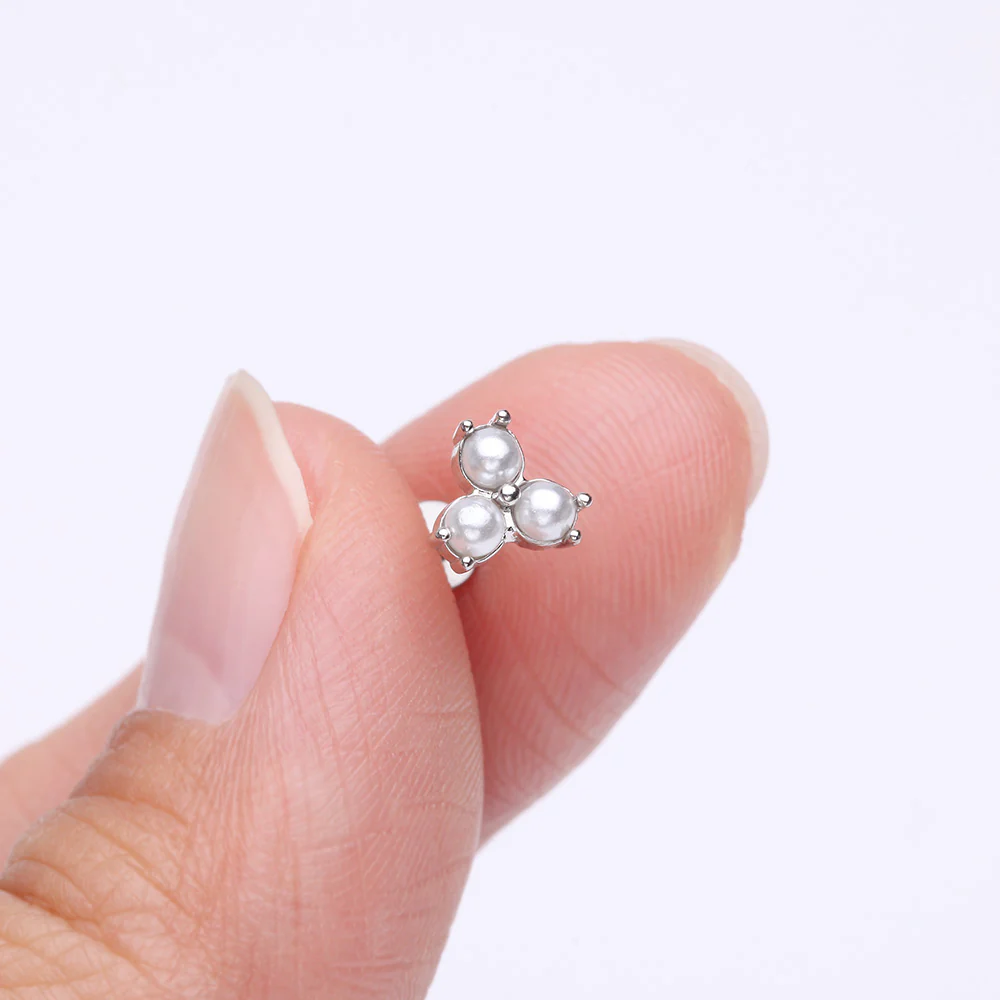 Trinity Pearlescent Luster Set Top Internally Threaded Steel Flat Back Stud Labret - Image 3