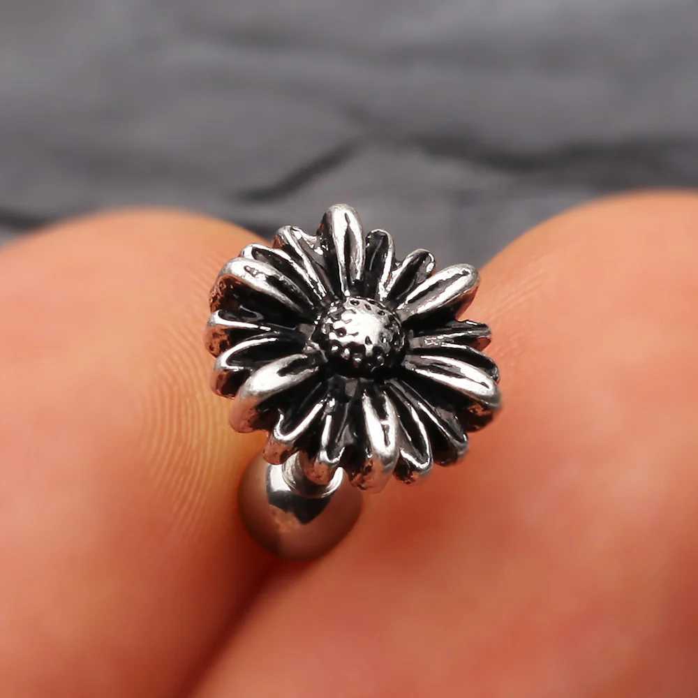 Vintage Daisy Steel Cartilage Tragus Barbell - Image 3